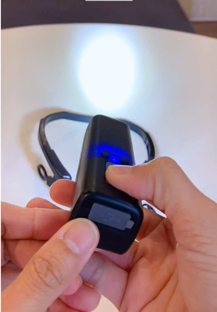 Cahaya terang ✨ — sesuai kerja & aktiviti malam.   Bright light ✨ — perfect for work & night use.   强光 ✨ — 夜间工作活动皆宜。   #LampuKepala #Headlight #头灯   #GantungTelinga #EarMounted        