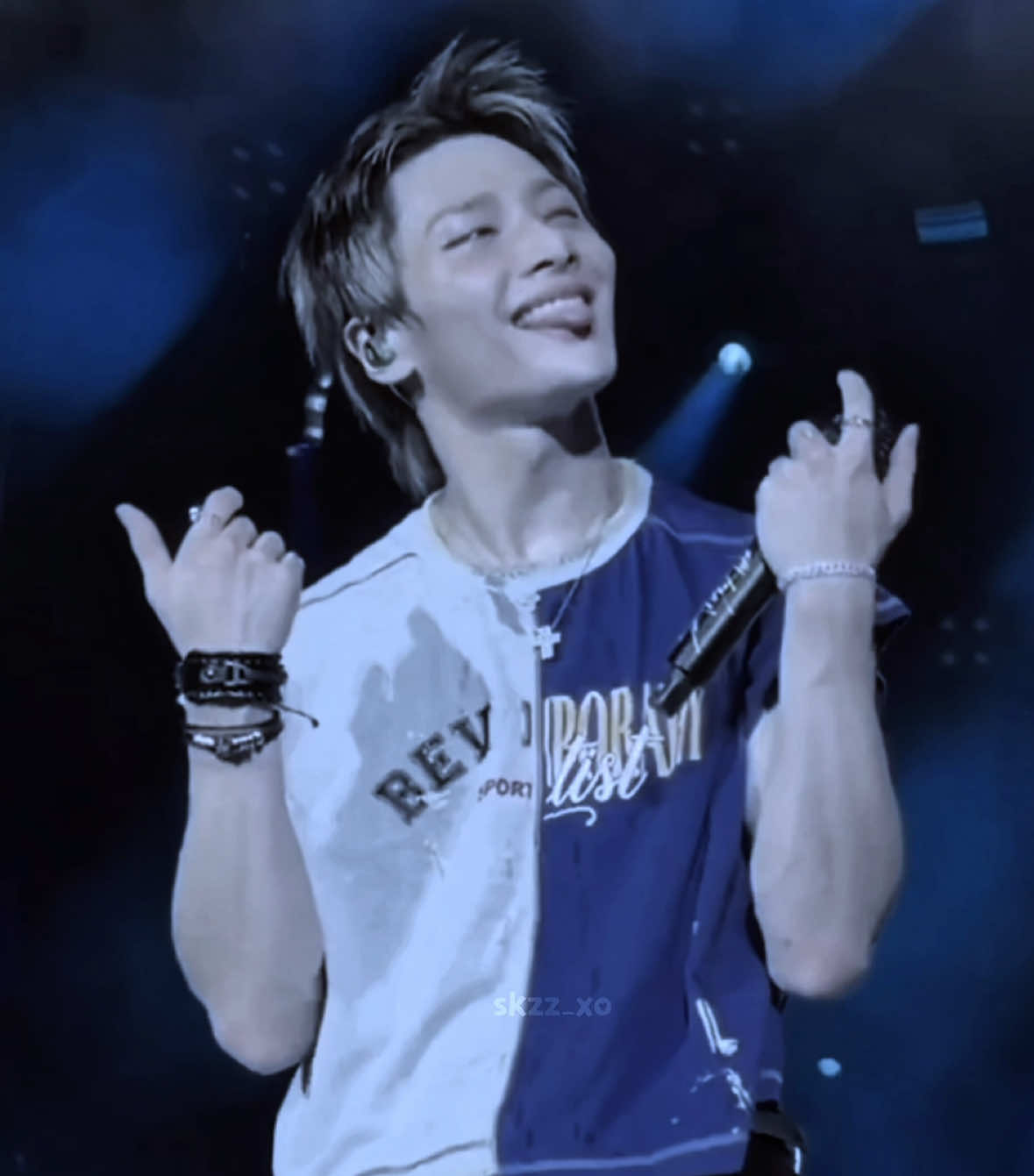 #BANGCHAN & #JEONGIN || in honor of bangchan trolling us on his bubble LMAOAO i rly thought they were getting turnt😔also ins live hello- i had to add a clip bc WHEW🚬  #straykidsedit #straykids #kpopedit  some in clips from @kim 🎀 🫶 