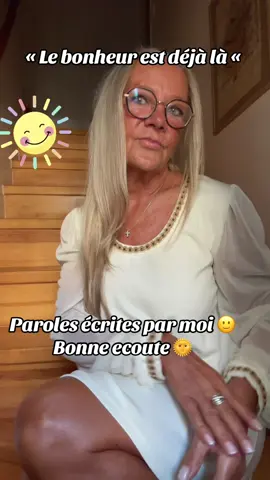 Paroles de la chanson écrite par moi ,j’espère que vous allez aimer,je déjà posté mais je fais encore une fois 😁
