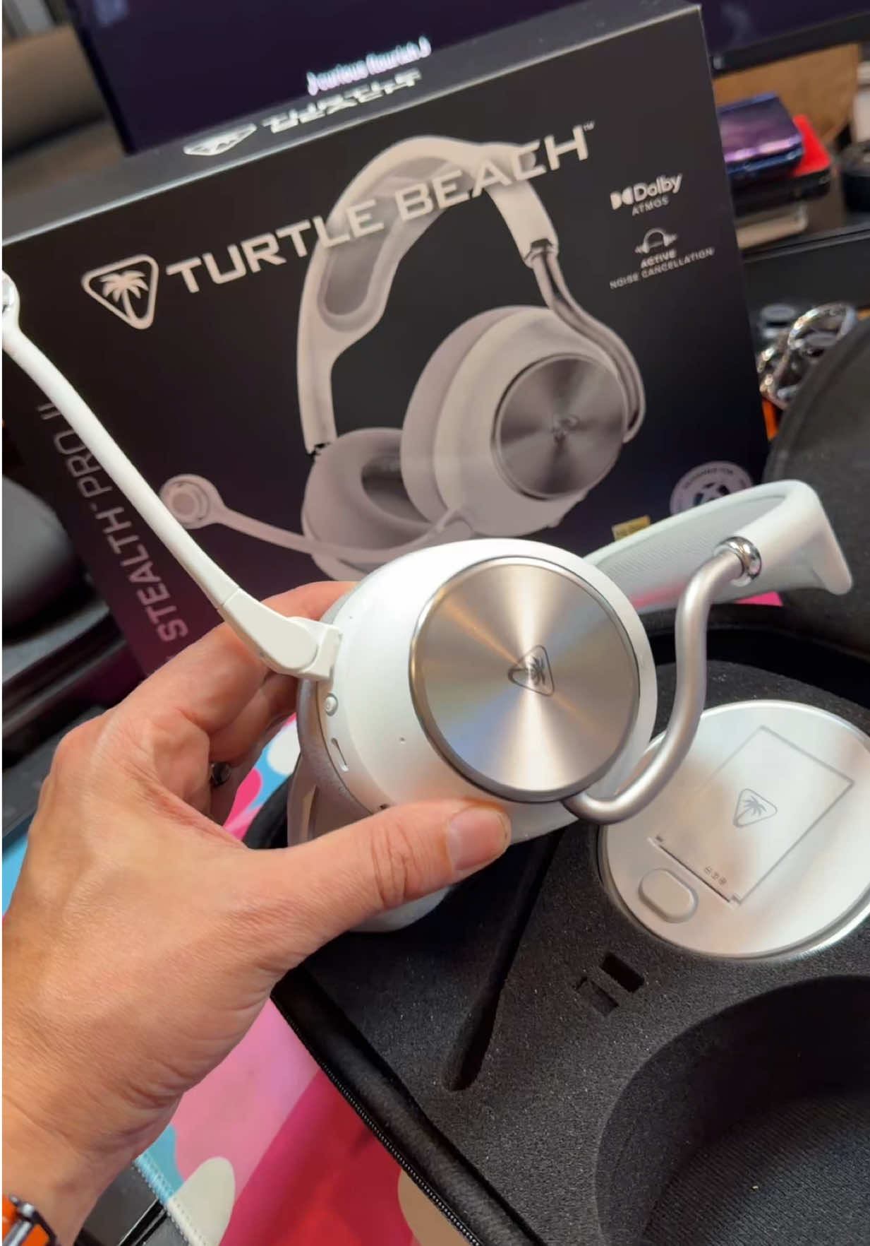 The absolute best of the best! These are the STEALTH PRO II gaming headphones by @Turtle Beach Gaming and you have to see them! #kahlagaming #fypシ #tiktokshopstockup #tiktokshopcreatorpicks 
