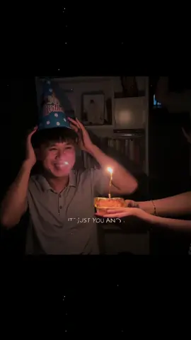 🎉 MỪNG SINH NHẬT TUỔI 35 THẦY PHÓ TẾ PHÊRÔ 🎉. Gia đình Giáo lý viên Giáo xứ Tam Tổng hân hoan chúc mừng sinh nhật Thầy Phó tế Phêrô Đỗ Văn Tương tròn 35 tuổi! 🎂✨Chúng con xin chúc Thầy một tuổi mới ngập tràn niềm vui, sức khỏe và luôn đong đầy ơn nghĩa Chúa. Đặc biệt, trong giai đoạn chuẩn bị tiến chức Linh mục này, xin Chúa Thánh Thần luôn ở cùng, soi sáng và đỡ nâng Thầy, để Thầy trở thành người mục tử nhân lành như lòng Chúa mong ước. 🙏❤️Cảm ơn Thầy vì đã luôn là người anh, người thầy đồng hành tuyệt vời của Ban Giáo lý viên chúng con. Chúc mừng sinh nhật Thầy! 💐🎈 #chucmungsinhnhat #thayphote #35thbirthday #gxtamtong #conggiao 