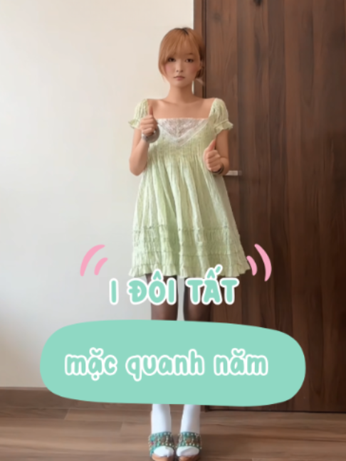 Khi bạn chỉ có 1 đôi tất đen để phối đồ #bebechic #phoido #quantat #ootd #quantatden