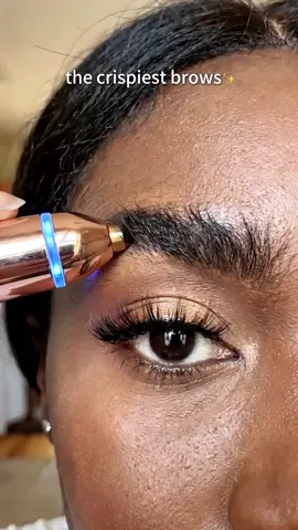No need for a salon — this electric eyebrow trimmer gives you clean, defined brows in seconds. #eyebrowtrimmer #eyebrows #facialhairremoval #fyp #tiktokshopstockup 