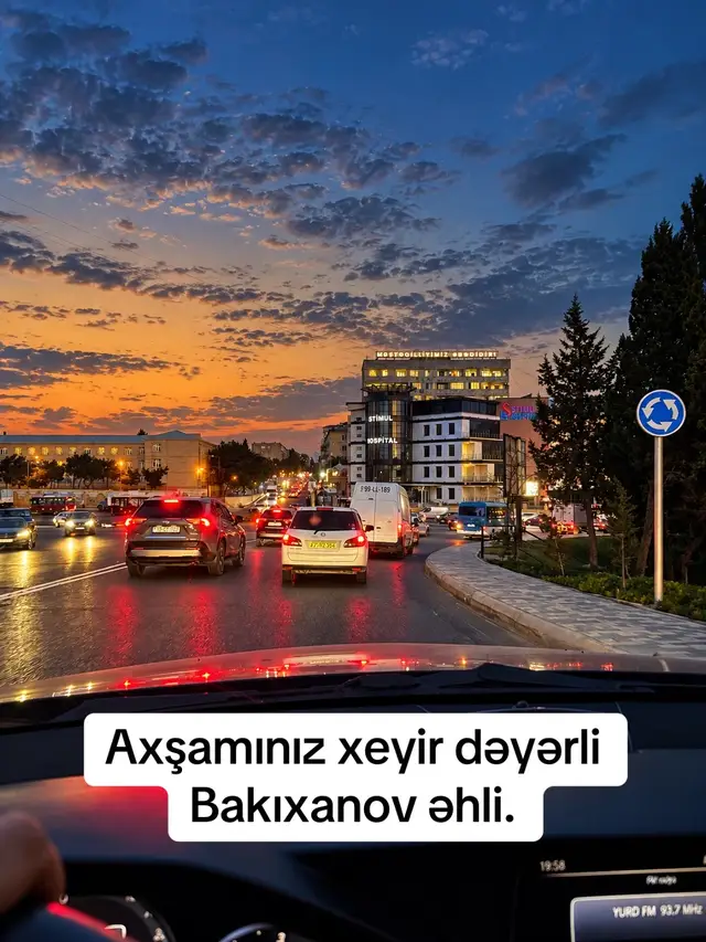 Axşamınız xeyir dəyərli Bakıxanov əhli. Necəsiz ?.  Bakıxanovda tıxac günü gündən artır.  #bakıxanov #razin #sabunçu #keşfet #old 