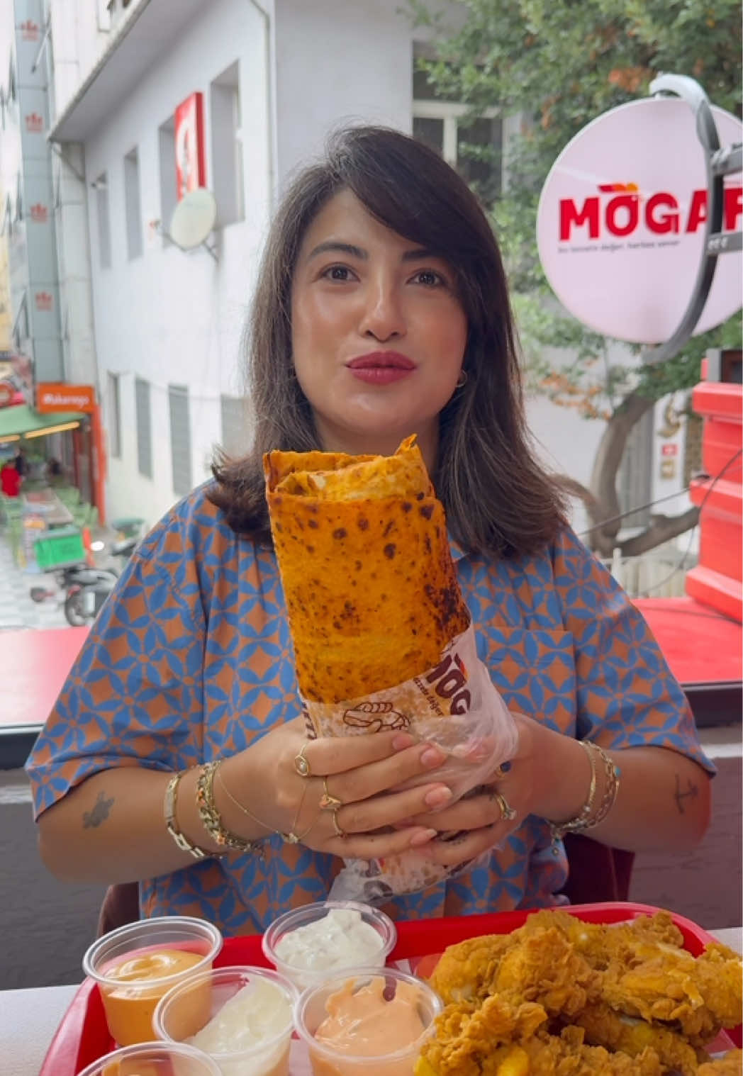 Hanımo yemeğe çıkardım :) @Mogaf Döner  -Mexicano tavuk buritto menü - 660₺ ( 240 Gr )  -Hatay menü - 400₺ ( 150 Gr )  -Tenders menü 6’lı - 560 ₺  . . . Reklam isbirligi