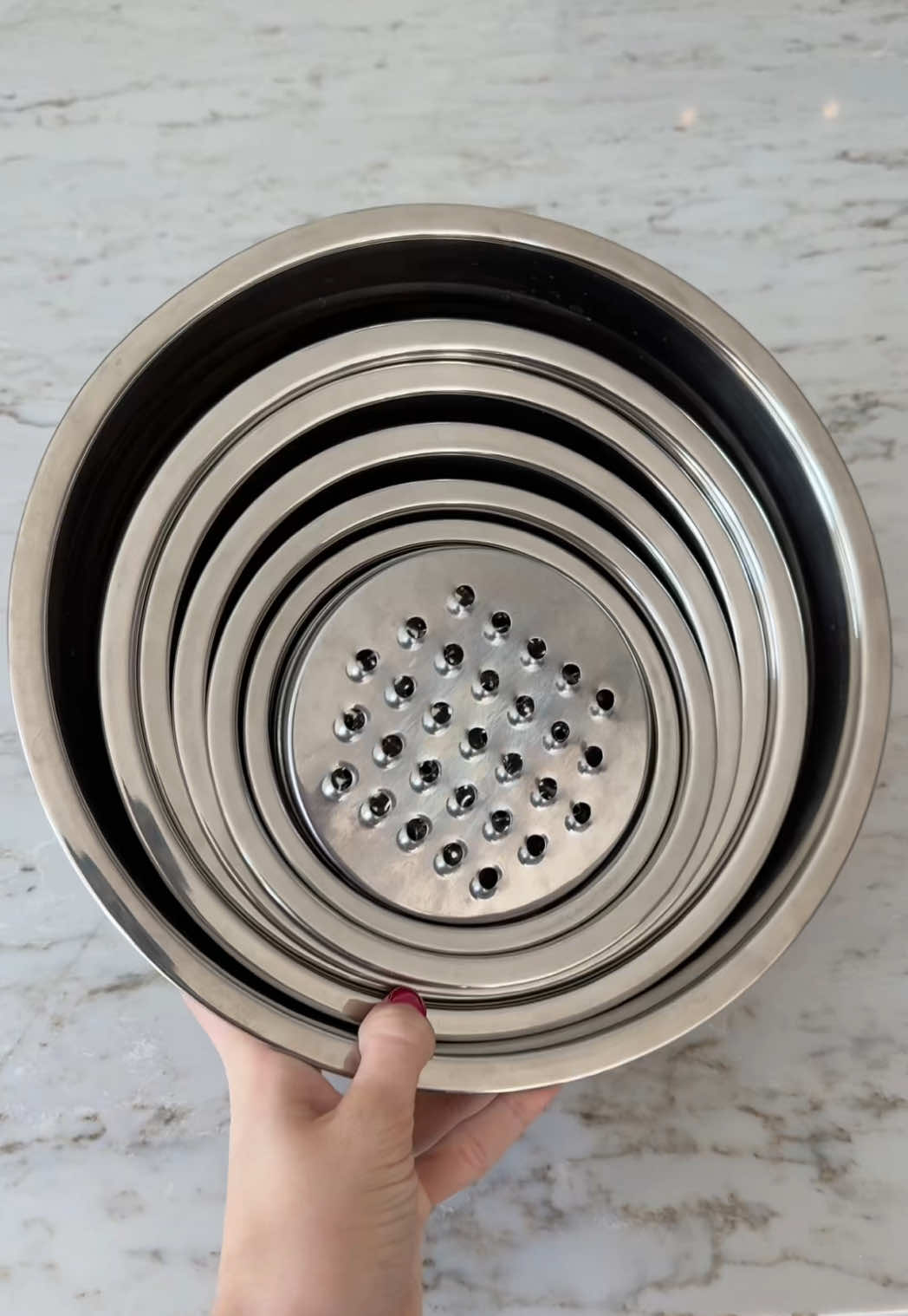 Replying to @Cristina’s Cucina 💋 Stainless steel over plastic ALWAYS 🤯🤯 #stainlesssteel #mixingbowls #kitchengadgets #cookingessentials #nontoxic 