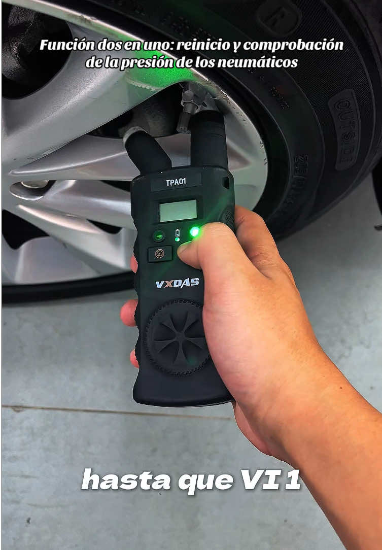 ¿Te molesta la luz del TPMS encendida? Aquí tienes la solución 🛠️🎯 #CarHacks #AutoRepair #TPMSTool #TikTokshopbacktoschool #sohochic 
