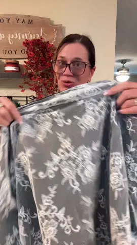 I clearly didn’t read the listing but this jacket is adorable either way you wear it! #tiktikshopstockup #tiktokshopdealsforyoudays #falljackets #womensjacket 