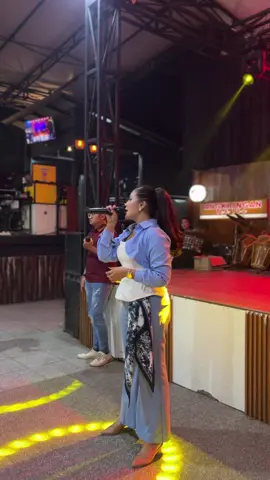 @Novia rozma @NR MUSIC #AngkringanTehIta 
