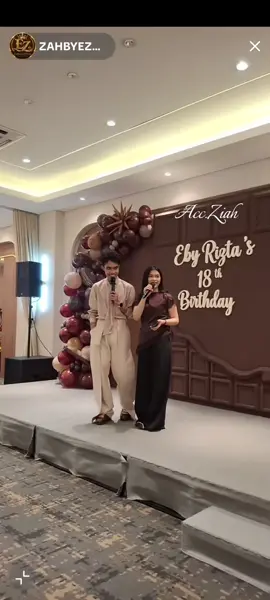 Duet ter best sih menurut akuu 🥰😍🤏🏻 walaupun tanpa GR 🥰 Bahagia terus kalian ber2 sayanggg 🫶🏻🩷 love you oll 😍 @𝐙𝐚𝐡𝐫𝐚𝐒𝐢𝐦𝐚_𝐝𝐚𝟕 @𝐄𝐛𝐲𝐑𝐢𝐳𝐭𝐚  #birthdayboy #zahrada7 #ebyda5 #fyp #zahra 