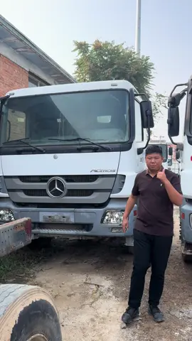 I'm a real boss with a large stock of stock.#MercedesActros #Actros4141 #congo #iraq #uganda 