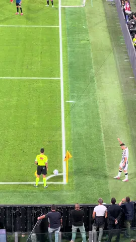 Bremer !!! ✌️⚪️⚫️  #juventus #juveatalanta #bianconeri #finoallafine 