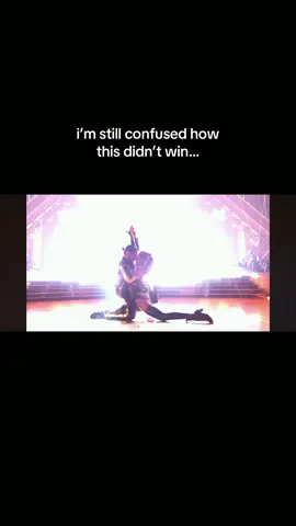 no disrespect to anyone else but this was one of those performances where i genuinely forgot i was watching a celebrity who had never done this before 😭 follow for more dwts<3 #dwts #dancingwiththestars #alixearle #dwtstour #dancingwiththestars2026 