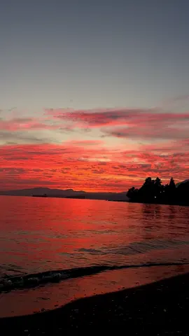A little piece of paradise🌅🤍 #canada🇨🇦 #vancouver #sunset #sunsetphotography #fypシ 