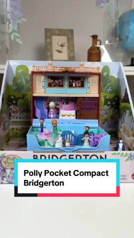 The Polly Pocket Compact Bridgerton is a swoon-worthy collaboration sure to dazzle the masses with five dolls and themed accessories! The compact exterior is designed like the iconic Bridgerton house and opens to notable locations from the series. This collectible keepsake is ideal for both Bridgerton and Polly Pocket fans alike! Available for Pre-order Only ONLY £59.99/€72.99 Don't forget, FREE Delivery on orders over £20/€25 at Smyths Toys!* *T&Cs apply. Product code: 255228 #smythstoys #pollypocket #bridgerton #netflix #toytok 