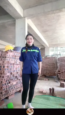 U30 chỉ có thể đi phụ vữa và bốc gạch thôi🤣#suhuongtiktok♥️ #cocoongnhaankhostính🥵🥵🥵 