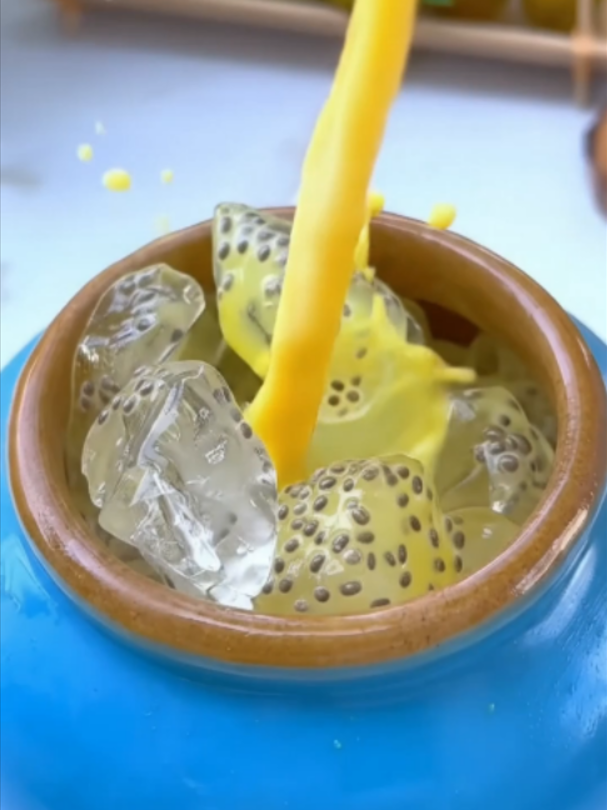 OMG 😍 ANG SARAP NITO!  Mango + Premium Milk + Collagen + Chia Seeds?!  Just mix, add cold water + ice, stir… DONE!