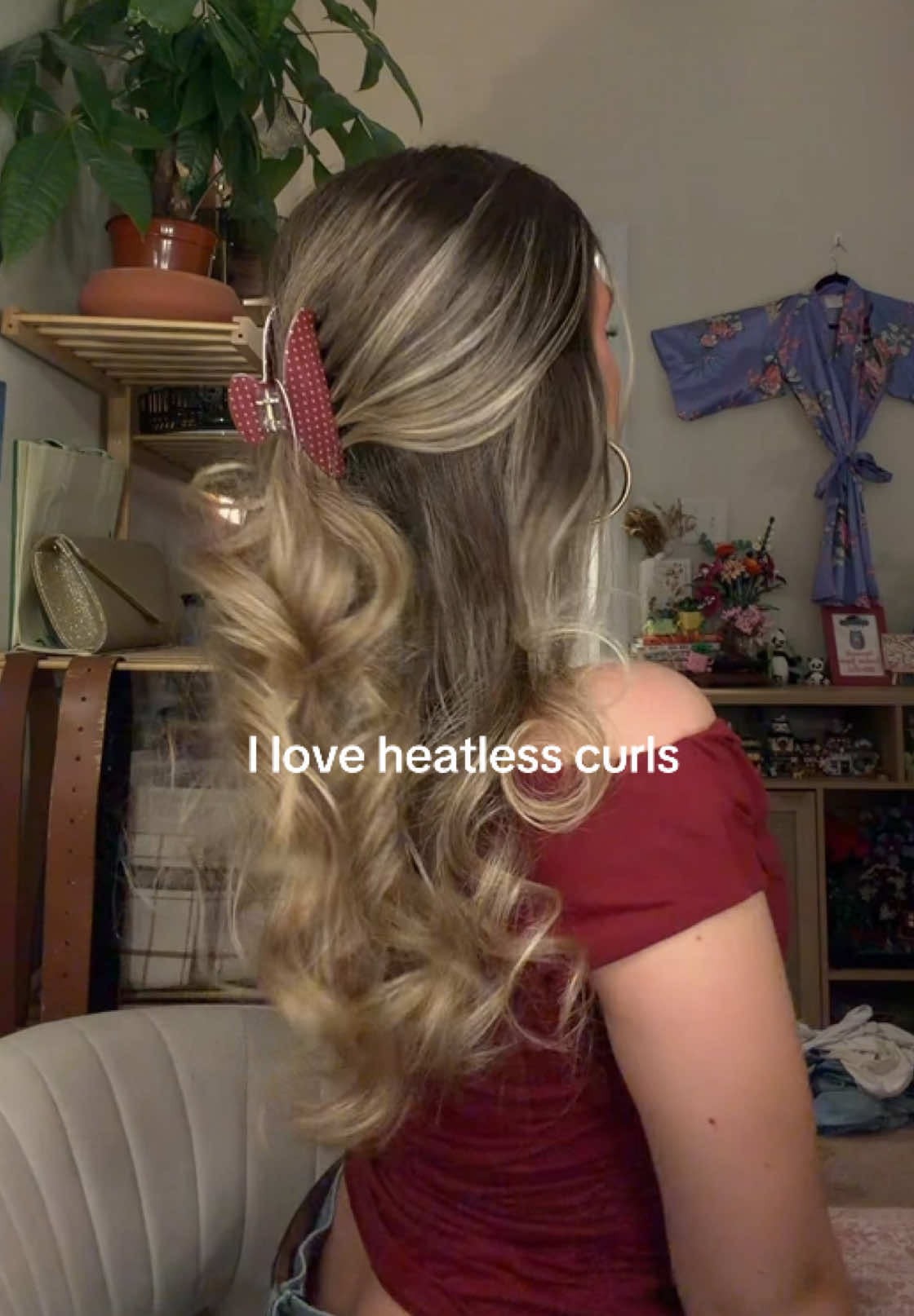 When heatless curls actually work* #meaf #sav #heatlesscurl #curls #heatlesshair 
