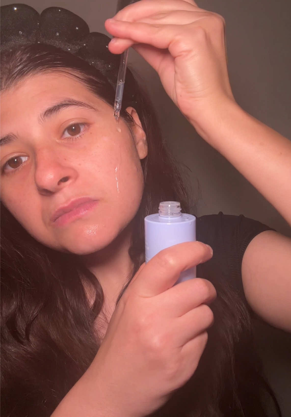 I have been trying to lighten this mark on my face forever @Kurved US Reactivation Routine did the job 🙌🏻☺️ #Kurvedslowaging #KurvedKbeauty #Matureskin #Hyperpigmentation #Fineline 