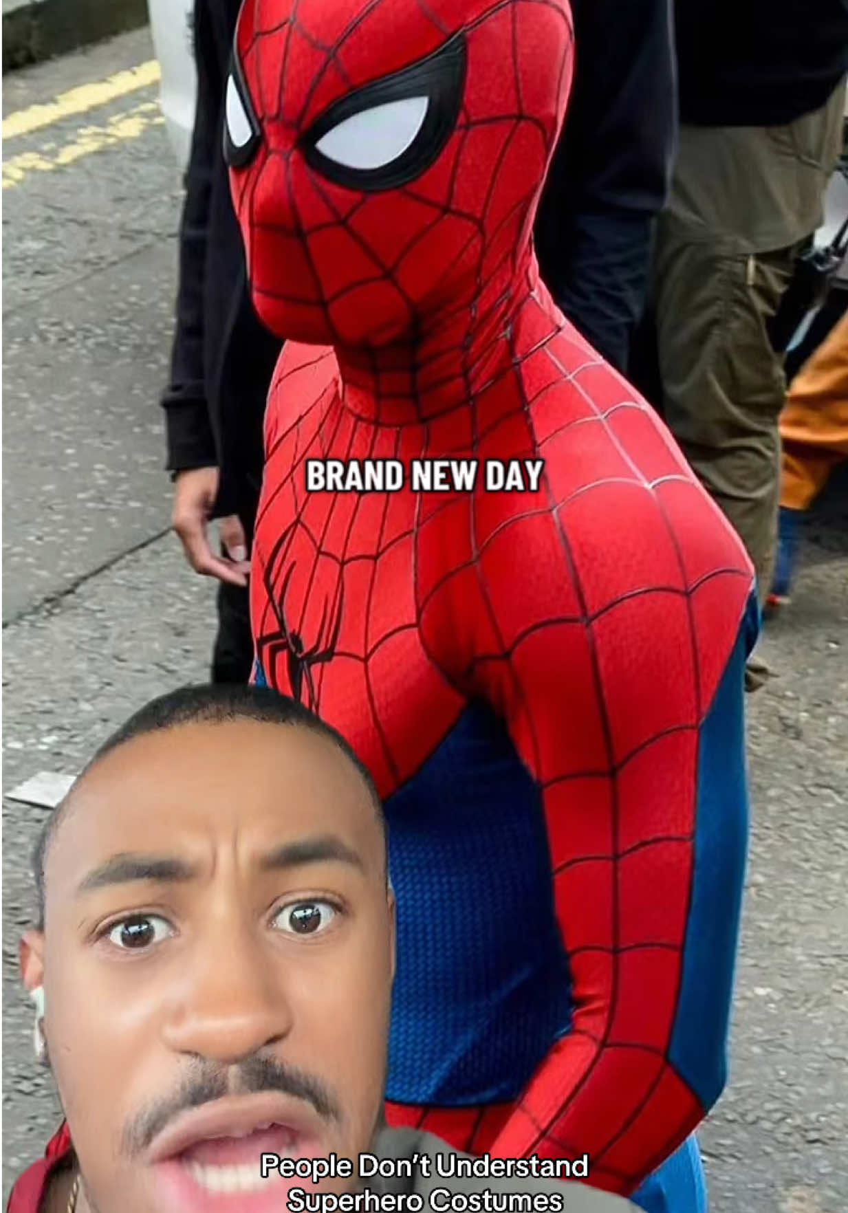 People Don’t Understand Superhero Costumes  #dc #marvel #spiderman #fyp #foryoupage 