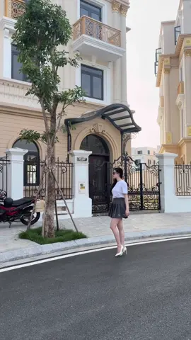 Tận hưởng cuộc sống đẳng cấp thượng lưu tại Đảo Hoàng Gia VinHomes Royal Island ♥️