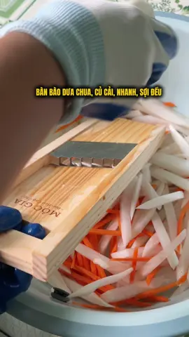 Bàn bào dưa chua, rau củ nhanh, sợ đều, tiết kiệm thời gian nè, bào 20ki mà hơn 30p thôi #banhmihanh #giadung #giadungtienich #trend #xuhuong 