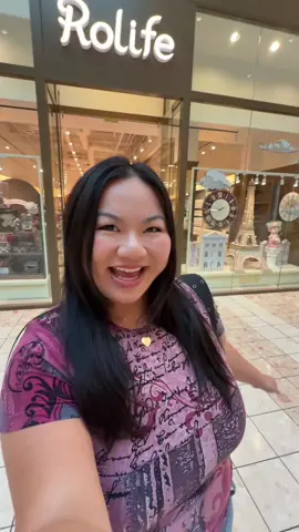 Let’s go to the new @rolife_usa store at Westfield Southcenter Mall!! ❤️ They have so many great DIY kits, puzzles, blind boxes, & more. They also have a location at Alderwood Mall! #rolife #miniatures #rolifeminiatures #rolifesupercreator #rolifebooknook 