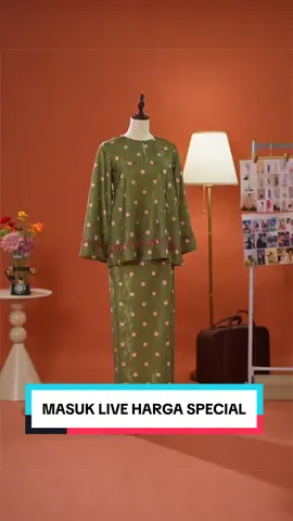 Tisya kurung in matcha cantik kan 😍 kalau pakai warna hot ni terus naik seri 🥰 . #haurabelle #bajukurung #bajukenduri #tisyakurunghaurabelle 