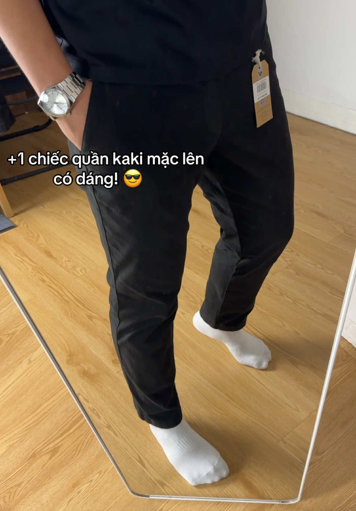 Lại là một chiếc quần đơn giản nhưng lên form tôn dáng xuất sắc. Đi làm, đi học hay đi chơi cũng đều cân trọn #quankaki #quankakinam #thoitrangnam #quannam