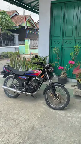 jual rxs kmplit pjk on plt r wangon taun 96 kmplit , buring y 5 ori os 100 no ob seher udh king , karbu ori , membran ori , magnet ori , cdi bawaan , pompa oli ori , bodi glowing kelistrikan dc kiprok nmx , lampu biled , siap gas hrga 17400 nego dikit wa 085727353106