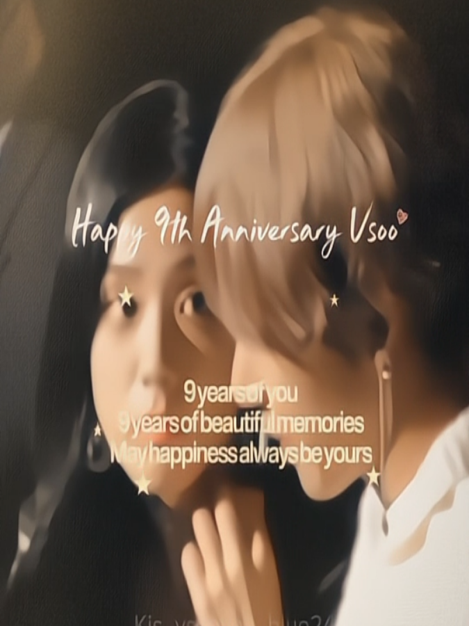 Happy 9th Anniversary, Vsoo 🐰🐻 Apa pun jalan kalian, semoga selalu ada hangat, happy, dan alasan kecil buat terus saling tersenyum. For all the little moments, the quiet chemistry, and this precious little story we’ve loved for 9 years stay happy, always. 🤍 With love, always. 🐰🐻🌹 #VSOO #vsoo💜 #taehyung_bts #jisoo #foryoupage❤️❤️ 