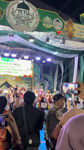Dia yg membawaku ke baitullah, dia yg selalu melantunkan ayat suci Al-qur'an dirumah, dia yg selalu melantunkan sholawat dirumah, dia yg mengajarkan anakku menutup auratnya, dia yg mengajarkan kami tetang adab, dia yg mengajarkan ku banyak hal. #miadaniqbal #iqbalqori #iqbalibal #miadrmynt #ayarayya 