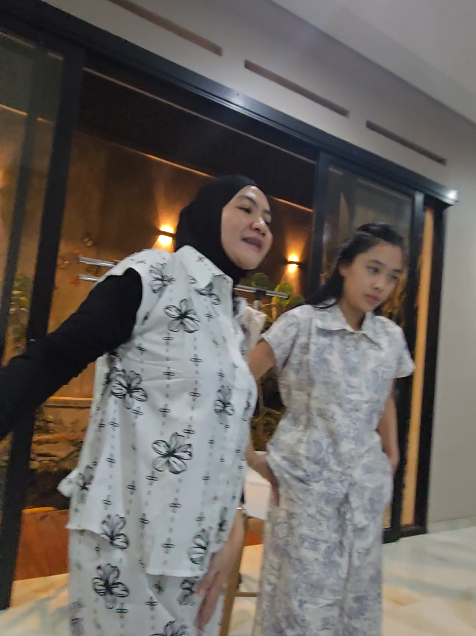 papap mah the man behind the scene...  semangattt @Irma Nugraha @geu ... #keluargaceuirma #papap #keluargabahagia #viralvideo  #livestream 