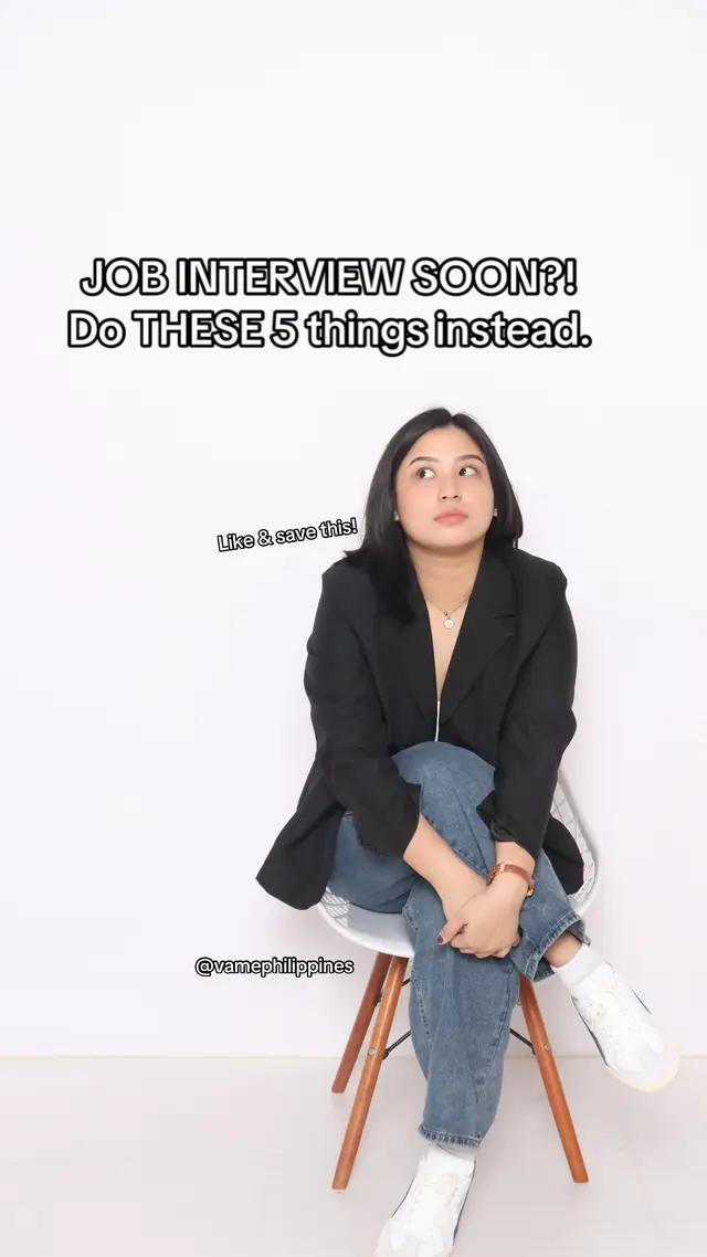 JOB INTERVIEW TOMORROW? 🚨 SAVE THIS BEFORE YOU PANIC. 😭 Stop watching 50 different videos about what to say in a job interview. At this point, you don’t need 100 more scripted answers. You need to actually prepare for THIS job interview. 👀 Before the call: 📌 Read the job description again 📌 Research the company 📌 Prepare 3 real stories from your experience 📌 Test your laptop, mic, camera, and internet 📌 Keep your resume nearby And please… don’t wait until 2 minutes before the job interview to test your microphone. 😭 If you have a job interview tomorrow, SAVE this now. 🔖 👇 Be honest: What’s the FIRST thing you do when you get a job interview invite? #JobInterview #JobInterviewTips #InterviewTips #OnlineJobInterview #careertips 