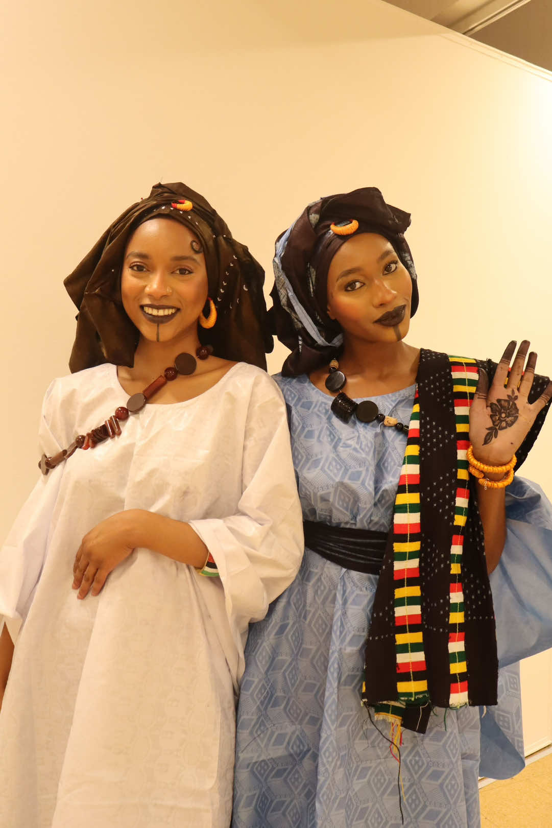 Journée Internationale de la Langue Soninké à l’UNESCO Tenues: @Neycouture  Ma jumelle : @Princess Kady 🥀  #fyp #soninkara🇸🇳🇲🇱🇲🇷🇬🇲🇬🇳 #unesco #femmesoninkara🇸🇳🇲🇱🇲🇷🇬🇲 