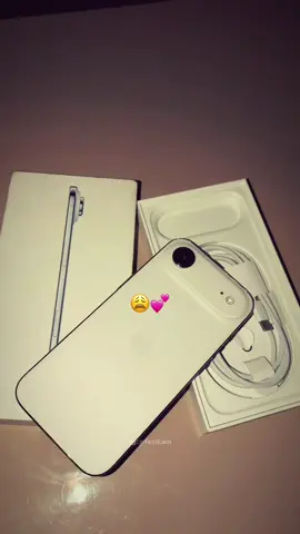 Ohhh mine🥹💕#iphone17air #newphone #fyp #goviral 