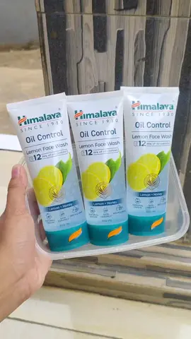Amanin stoknya sekarang bephh  #himalayaoilcontrolfacewash 