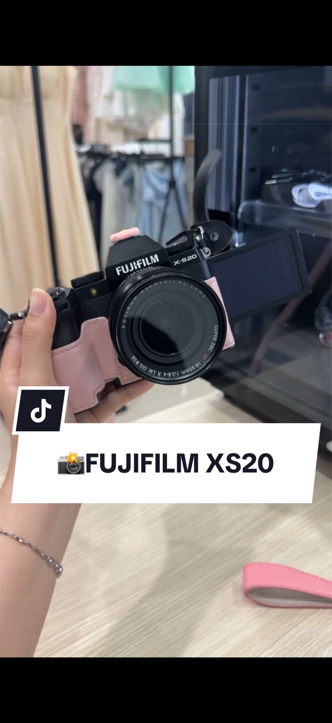 Sốp lên clip hơi trễ xíu nên sốp gia hạn giá sale riêng cho bé Fujifilm XS20 tới 07/10 cho các nàng tha hồ book máy nèee 💗 đặt lịch ib sốp nhó 😗🎀 #thuemayanhgiare #xuhuong #thuemayanhcantho #fyp 🛍️@MAY-Thuê đồ đồng zá50k Cần Thơ 