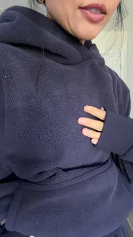 #hoodiesweatpantset #fleeceset #warmoutfit #cozyoufits #2pieceset 