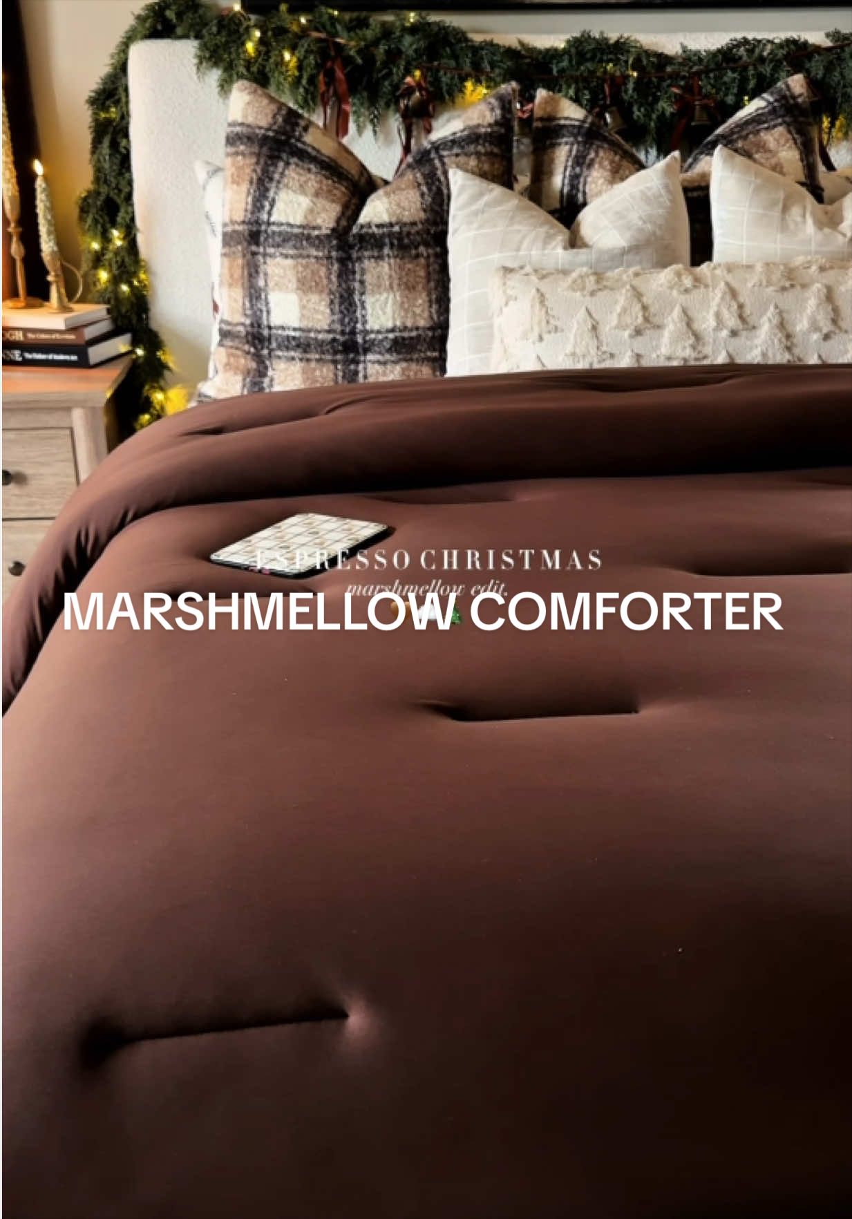 ‘tis the szn for moody marshmallows 🤎🥀🕯️ #mellowsleep #marshmellowcomforter #mellowmarshmellow #fluffybedding #marshmallowblanket 