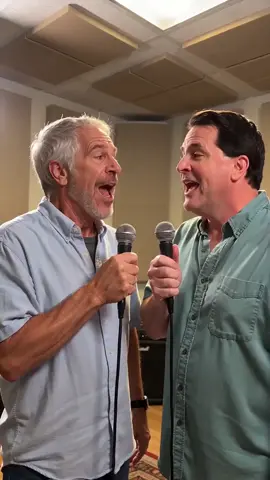 Tom pearl and the big E singing gets interrupted #tompearl #makemefamous #aicast #fyp #xyzbca 
