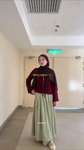 #ootdhijab #ootdfashion #skirtoutfits 