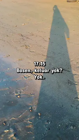 17.15 di Aceh~  Masi sempat main air 1 jaman lagiii Masya Allah ❤️ 