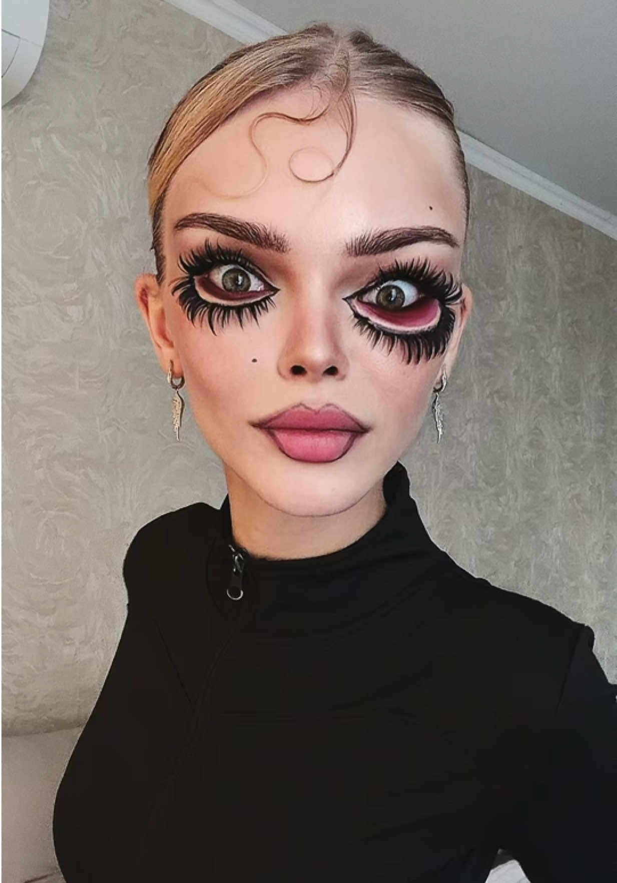 Как вам макияж наизнанку ? #fypシ #looksmaxing #рек 
