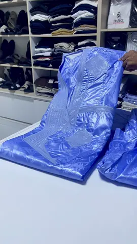 دراعة و بانتلوه من كزنير بإبداع ولمسات جديدة من خياطة كج لحبيل متوفرة لدينا في المحل  للتواصل : 30619700 #دراعة #فن #جديد #موريتانيا🇲🇷 #الشعب_الصيني_ماله_حل😂😂 