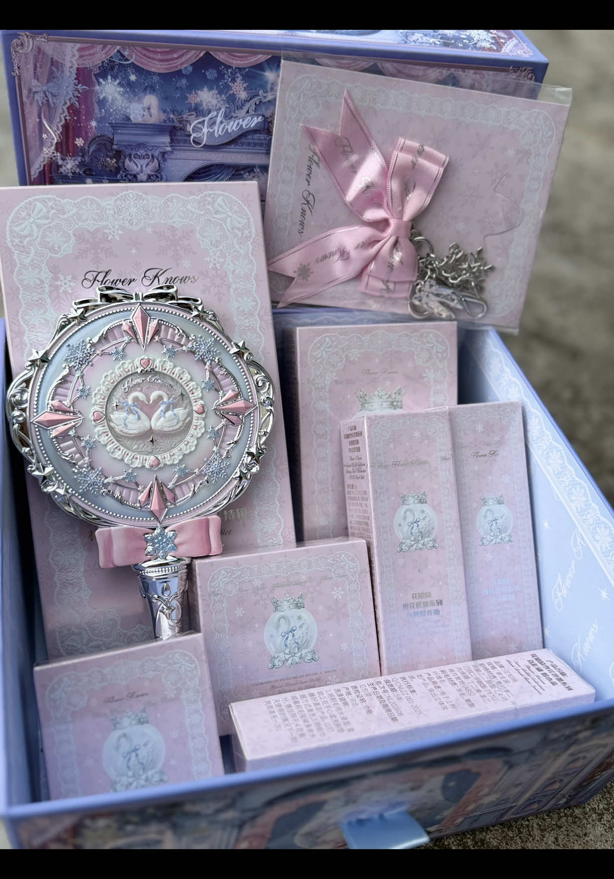 Full hồng vẫn là chân ái của tui khi lựa chọn mix set Thiên Nga Tuyết Snow Ballet#giangtiny93 #hoabiet #flowerknows #sethoabiet #xuhuong 