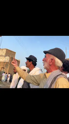 مروت بیٹنی قومی تحریک کا انڈس ہائی وے لکی مروت پر احتجاجی دھرنے کا آج تیسرا دن ، چئیرمین انعام خان کا دھرنے سے اظہار خیال ، جب تک مروت کنال سے متعلق تمام مطالبات قبول نہیں کیے جاتے:  تب تک انڈس ہائی وے ہر قسم کی ٹریفک کے لیے مکمل بند رہے گی۔  بیٹنی آئل اینڈ گیس کی گاڑیوں کی آمدورفت پر بھی پابندی ہوگی۔