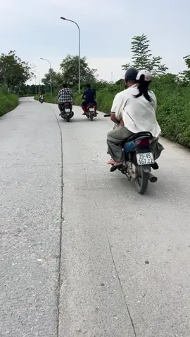 Khỉ đỏ lâu🤣
