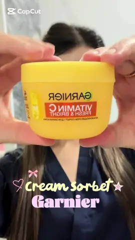 Garnier-дің жеңіл крем-сорбетін қолданып көрдім 🍋✨ Құрамында С дәрумені мен ниацинамид бар 💛 Теріні жақсы ылғалдандырып, жеңіл әрі жағымды сезім қалдырады. @Garnier CIS  #garnierkazakhstan #GARNIERSORBET #GARNIERKZ #BehypeCreators 