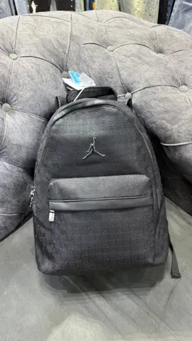 🔥 NOUVELLE ARRIVAGE 🔥 🎒 Sac à dos Jordan — style élégance et qualité au rendez-vous !